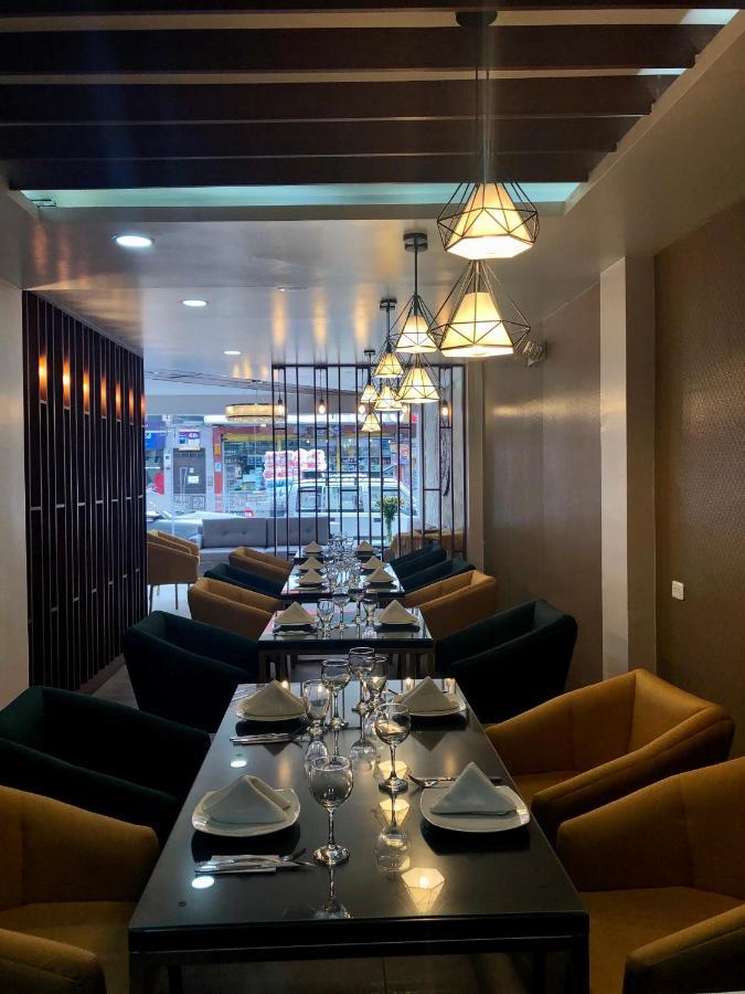 Hotel Makroz ラタクンガ エクステリア 写真
