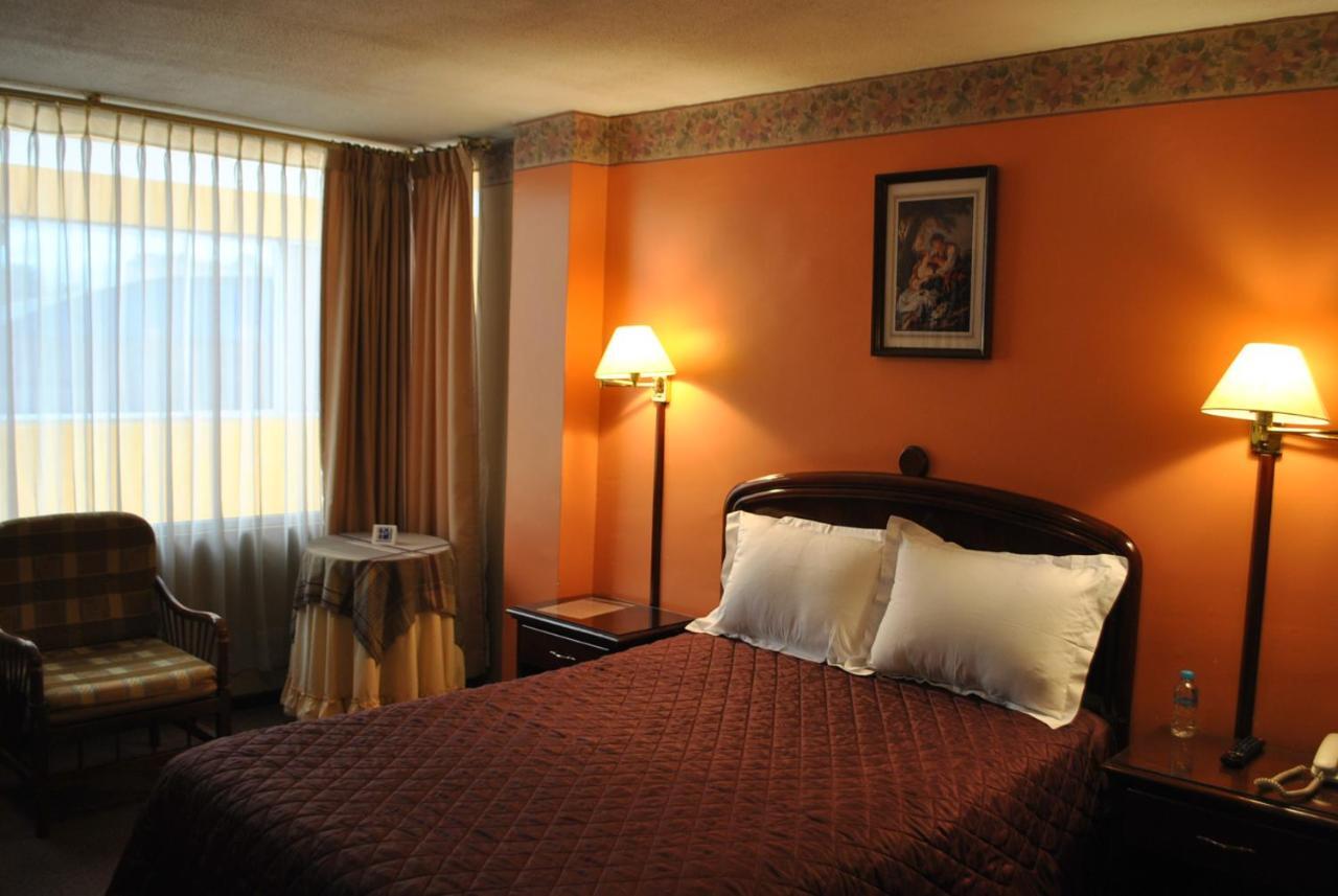 Hotel Makroz ラタクンガ エクステリア 写真