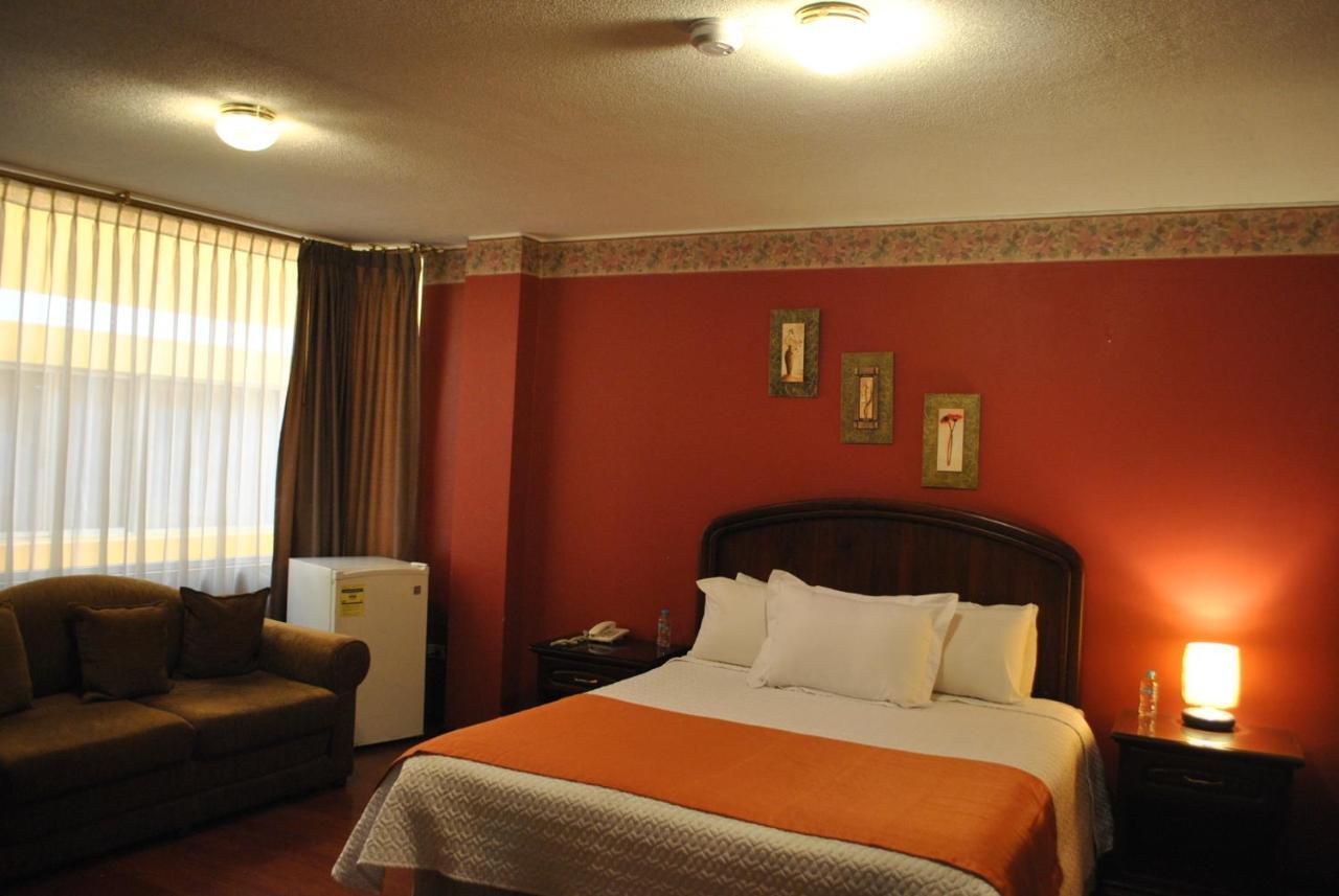 Hotel Makroz ラタクンガ エクステリア 写真