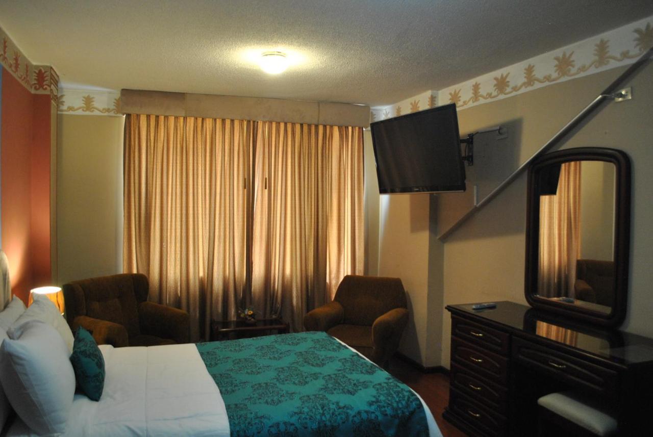 Hotel Makroz ラタクンガ エクステリア 写真