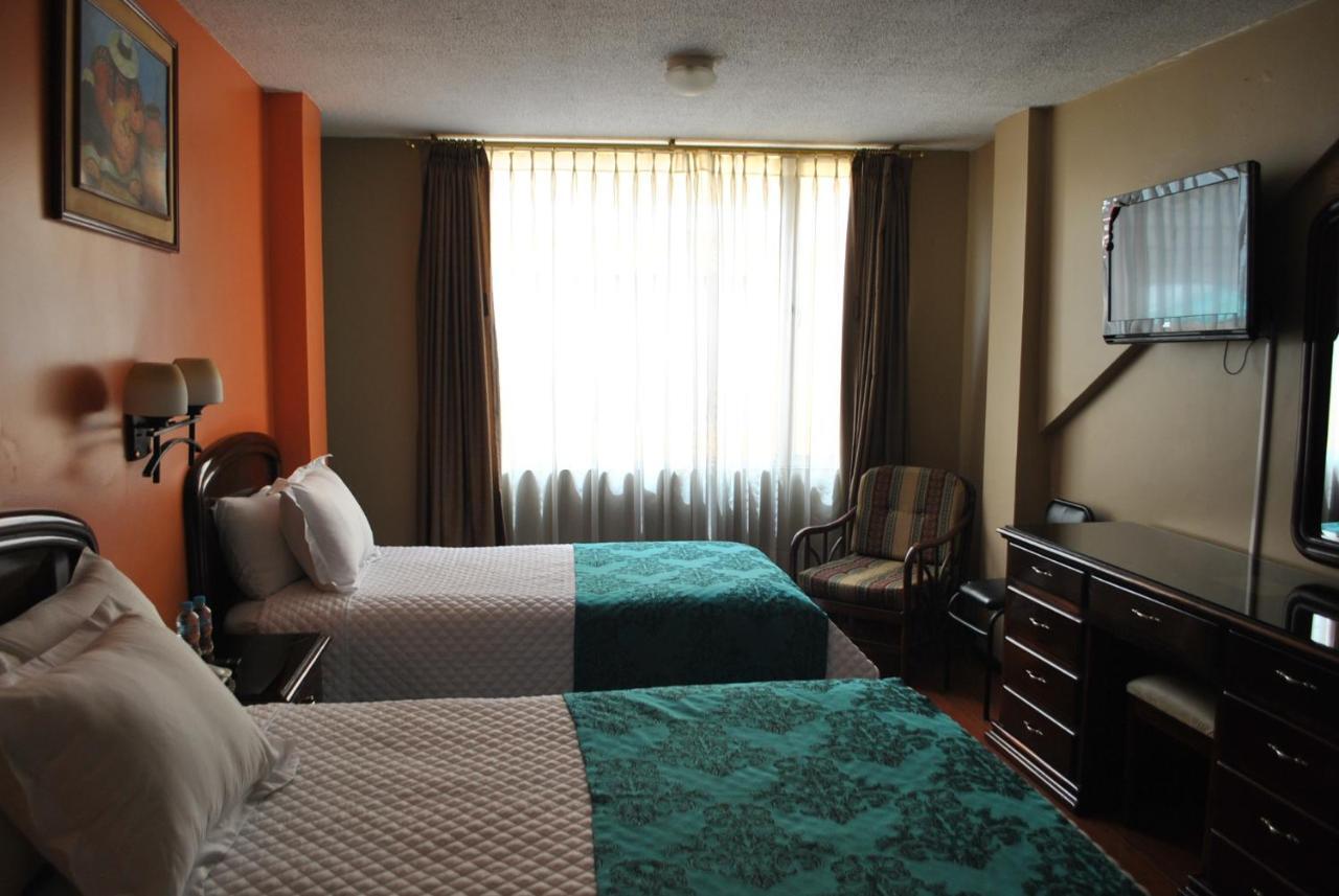 Hotel Makroz ラタクンガ エクステリア 写真